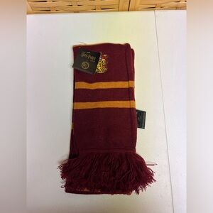 Harry Potter Gryffindor scarf